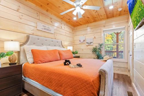 Shared lounge/TV area, Enchanted Forest Hideaway by Ghosal Luxury Lodging in Mt Zion