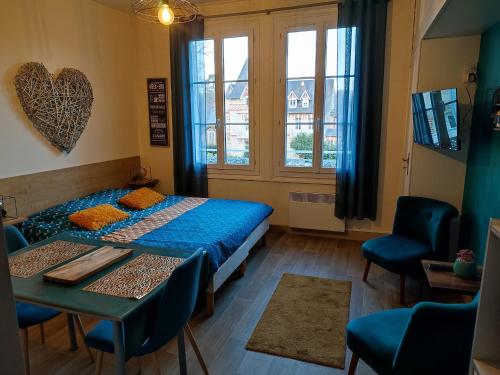 . Studio 10, très bien placé, parking wifi gratuit