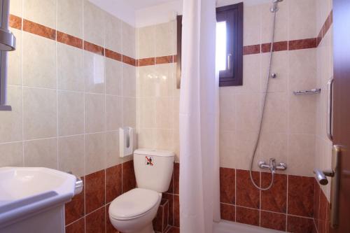 Enalion Hotel - image 2