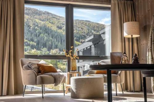 Cozy ski in & out apartment