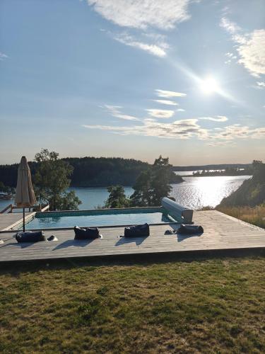 Awesome archipelago home!, Mickrum