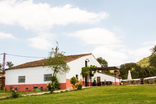 Dārzs, El Bachiller JABUGO Alojamiento Rural in Santa Analareala