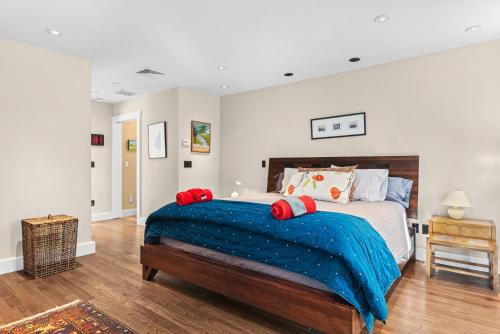 Pet Friendly Mtn Retreat Ski Hot Tub Pool Table in New Kingston, USA