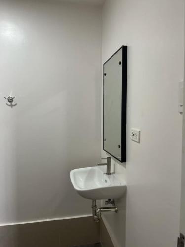 Condotel810byWVtowers1&2, Iloilo City