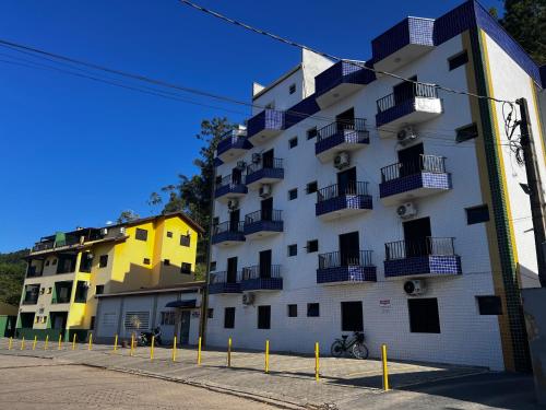 Flats Toninhas- Ubatuba – khách sạn tại Praia das Toninhas