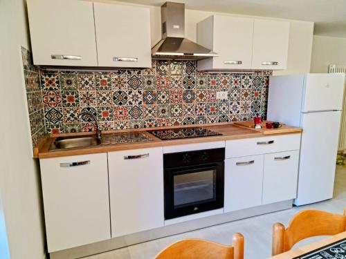 virtuve, Spacious studio apartment 45m2 in Penapiedimonte