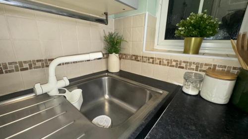 Bedsit Birmingham in Oldbury