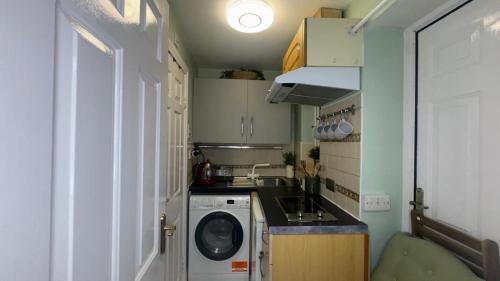 Bedsit Birmingham in Oldbury