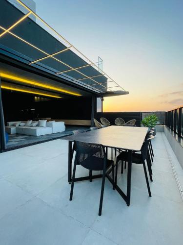LOFT UP 506 | Mobiliado | WIFI | Piscina | Vaga