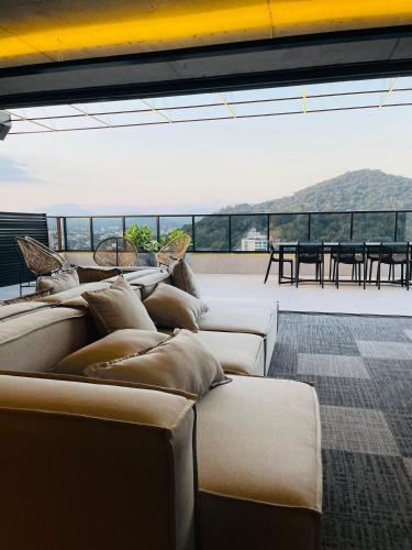 ห้องส่วนกลางสำหรับนั่งเล่น/ดูทีวี, LOFT UP 506 | Mobiliado | WIFI | Piscina | Vaga in วิลาโนวา