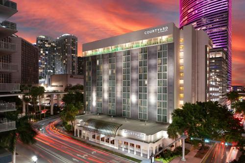 Courtyard Miami Downtown Brickell Area in Miami, USA