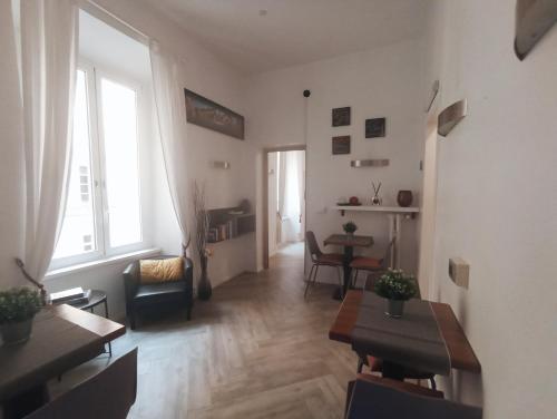 AD 111 ColaDiRienzo Rooms - by AD Roma, Rzym (zdjęcie 5)