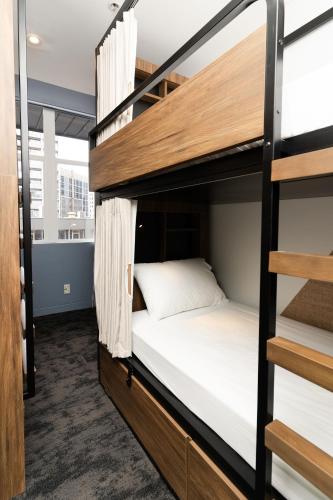 Bed in 4-Bed Dormitory Room image 2