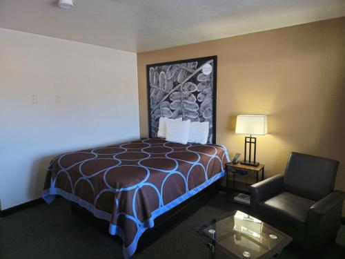 AmeriVu Inn and Suites Shawano WI - main image