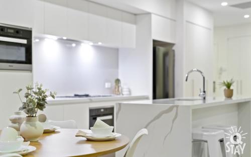 Ruby - 2 Bedroom Penthouse in Surfers Paradise!, Gold Coast (Foto 2)