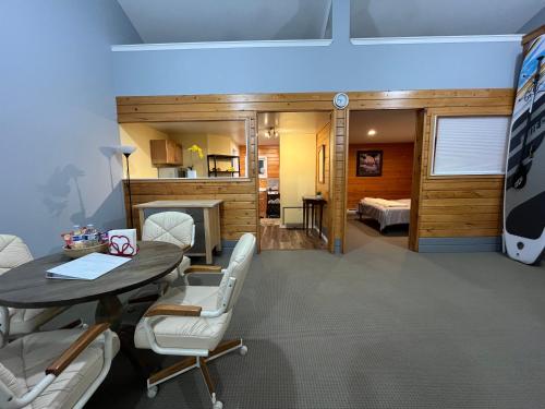 Whispering Pines Farmhouse in Union Hill-Novelty Hill (WA)
