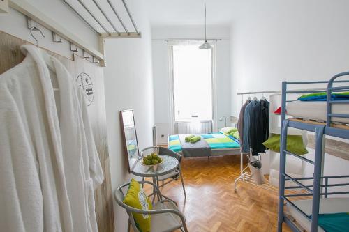 Friends Hostel & Apartments - image 5