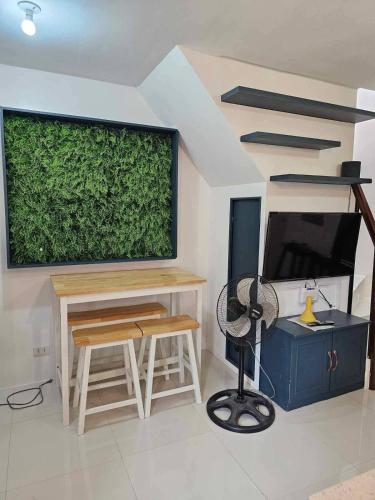 Blue House Near Davao Airport near D'Leonor Inland Resort and Wavepool