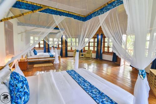 Kibale Tourist Safari Lodge