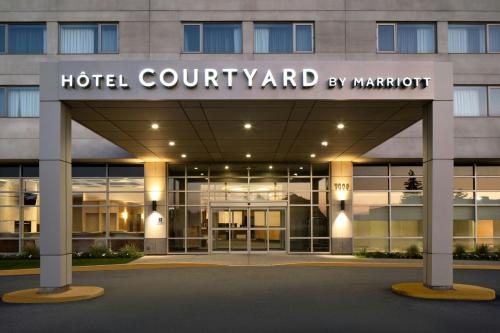. Courtyard by Marriott Montreal Airport