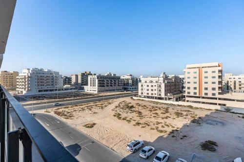 Stylish 1BR Sanctuary with Gym and Pool Access