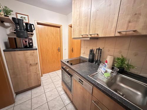 ห้องครัว, Haus Ostseesprung - Fewo Victoria im Souterrain mit Terrasse und gem Garten in บัด โดเบรัน