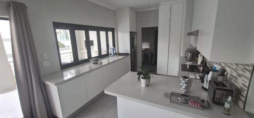 Heaven and Tranquility at River Glades in Lonehill, Sandton (fotografie 3)