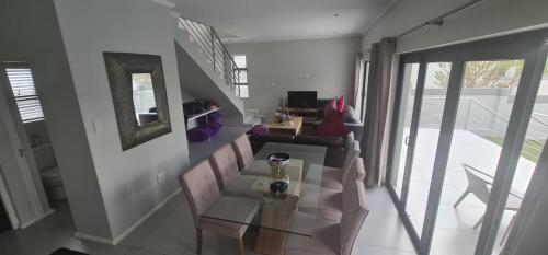 Heaven and Tranquility at River Glades in Lonehill, Sandton (fotografie 4)