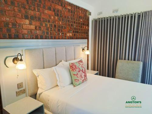 Angton's Lodge in Masvingo