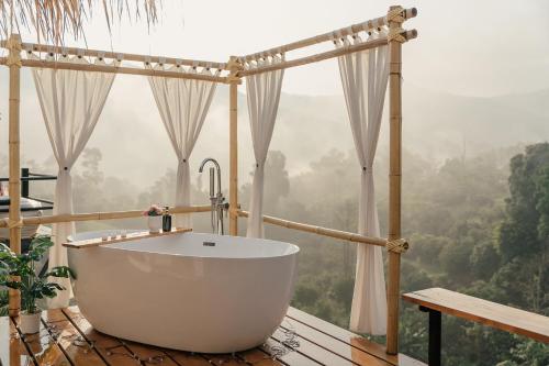 Cozy Wild near Pong Dued Geyser