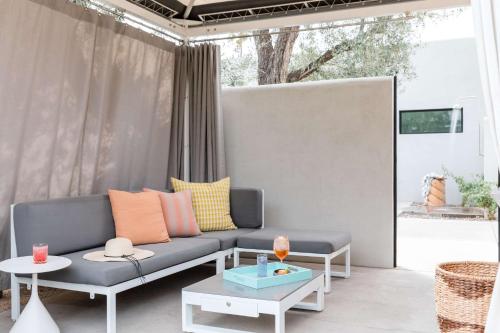 643763565 Andaz Scottsdale Resort & Bungalows