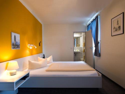 1 twin bed