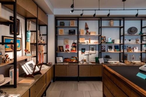 643763583 Andaz Scottsdale Resort & Bungalows
