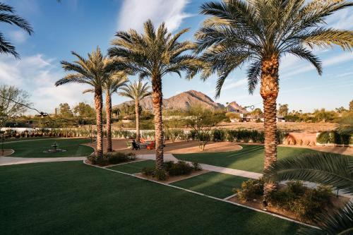 643763608 Andaz Scottsdale Resort & Bungalows