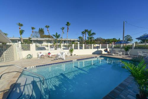 Regency Inn & Suites Sarasota