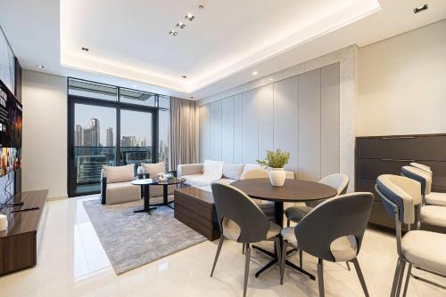 Modern 1BR | Stunning Burj Khalifa & Water Views - image 11
