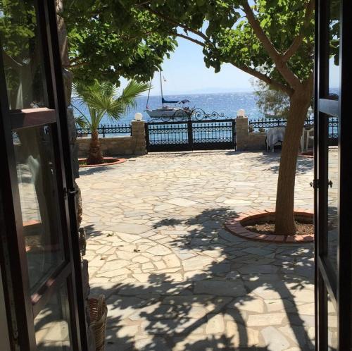 Kilátás, Beach House Avlakia in Avlakia