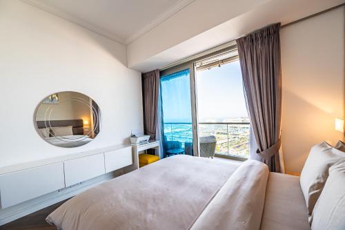 160M2 Modern 2-bedrooms apartment with fantastic views, Dubaj (fotografie 2)