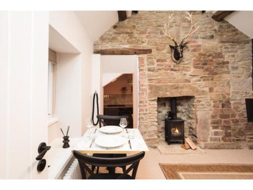 Deacons Bank Penthouses, Two Luxury Apartments in Chapel West