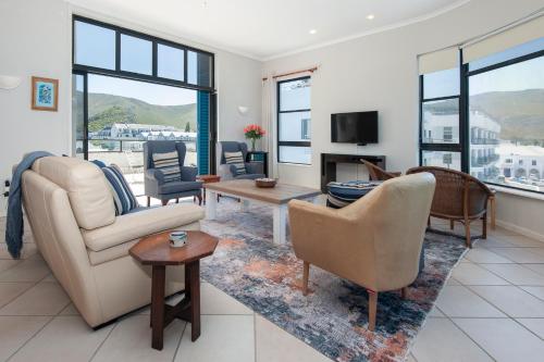 Seafront Penthouse - Marine Court Hermanus