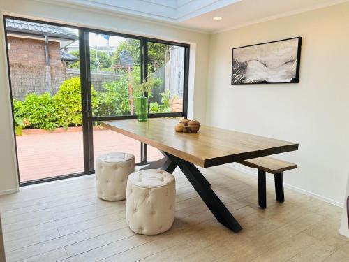 A Home Away from Home - Bucklands Beach Luxury 3-Bedroom Garden Villa, Auckland (foto 9)