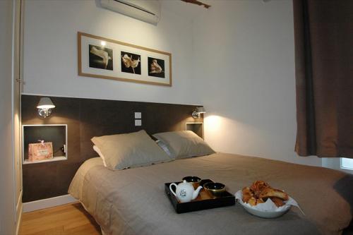 HolidaysInParis-Bourg Tibourg II - image 9