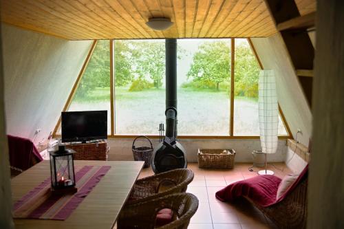 Cottage with fireplace and Bodden view in Ummanz