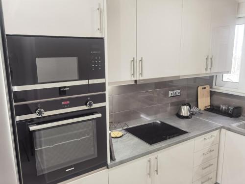 70m 2BR bright luxury apt, Atene (foto 7)