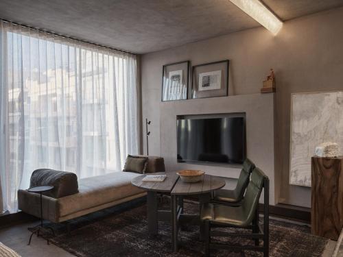 Monastik Living in Athina Room Type - Corner City View Suite