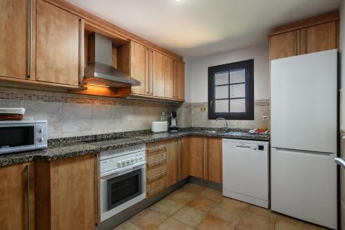 Los Albatros by Ĥ - Playa de los Haraganes HAHB156P81