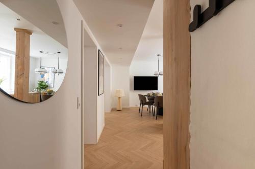 Patogumai, Family Friendly 2BR Basement Apartment in Norebro