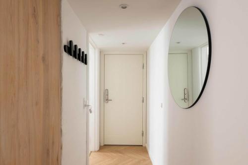 Patogumai, Family Friendly 2BR Basement Apartment in Norebro