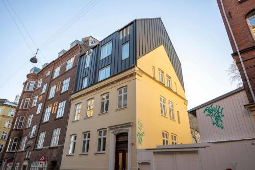 Išorė, Family Friendly 2BR Basement Apartment in Norebro