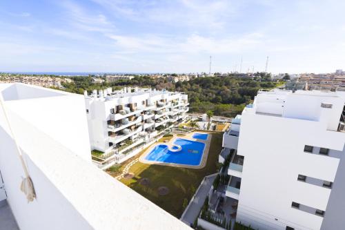 Apartment with Pool View  image 3